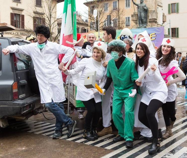 10984278_846402255421452_7424589426630088414_n